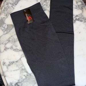 NWT Women’s leggings size 2-3X